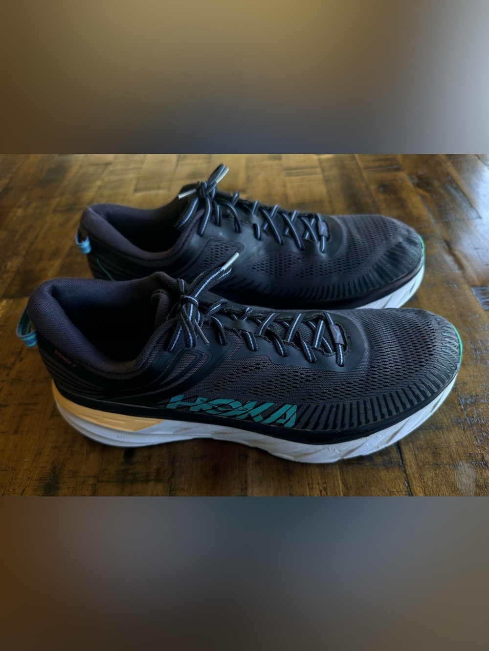 HOKA Bondi 7 Men’s Running Shoes • Size 13 • Black/White/Green • 1110518 BATL